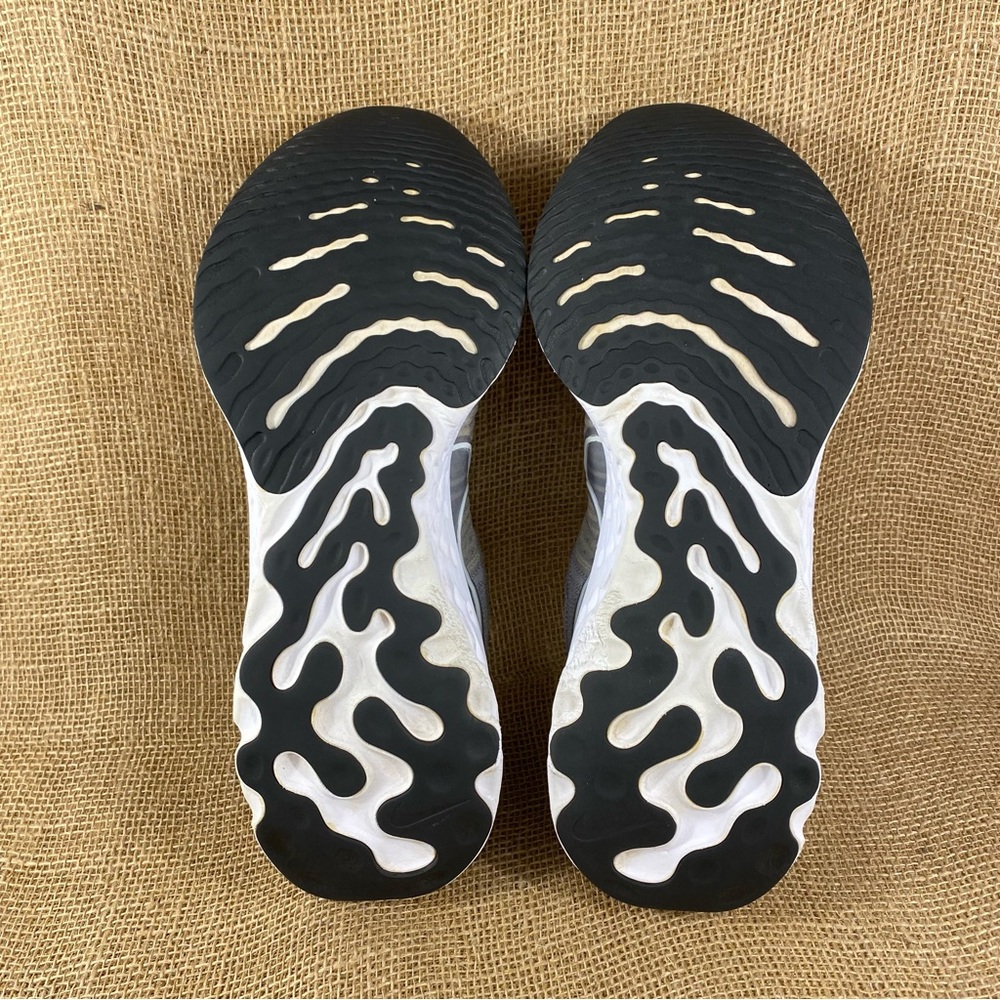 🛑SOLD🛑   Nike Running Shoes React Infinity Run Flyknit Grey White Size 15 - Picture 9 of 11